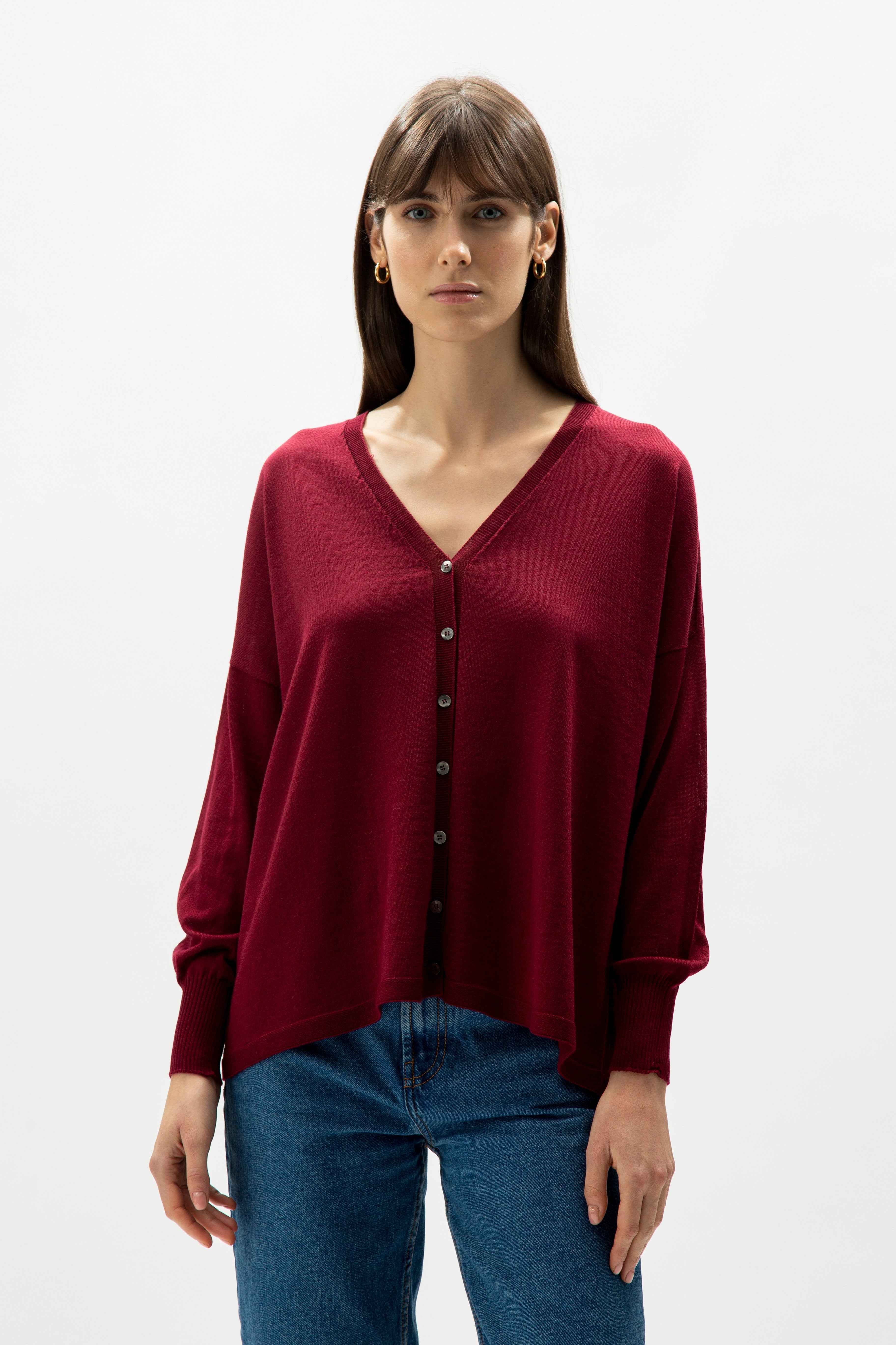 Extra Fine Merino Wool Oversized V-Neck Cardigan
(3D-Knit)