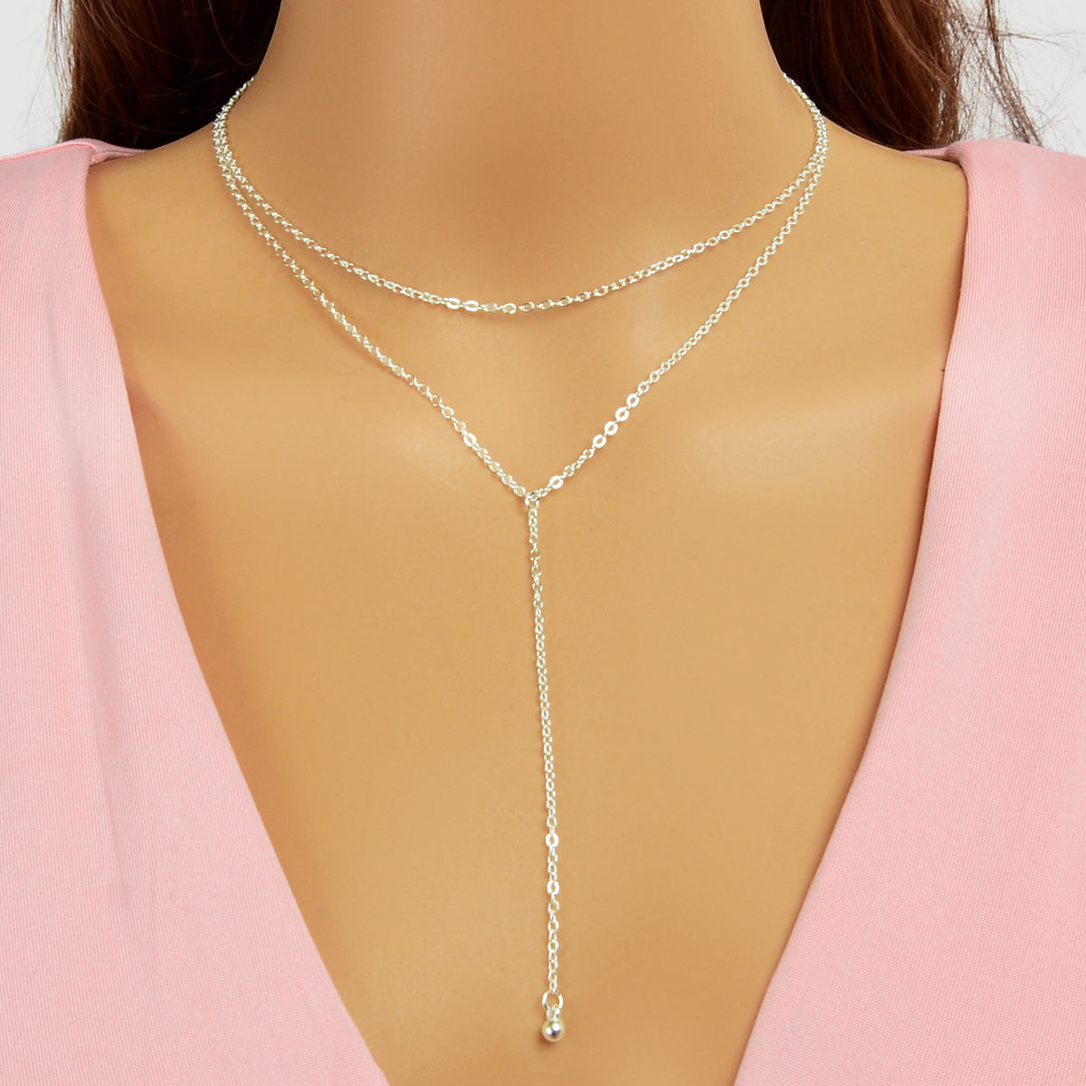 Collana con design a Y