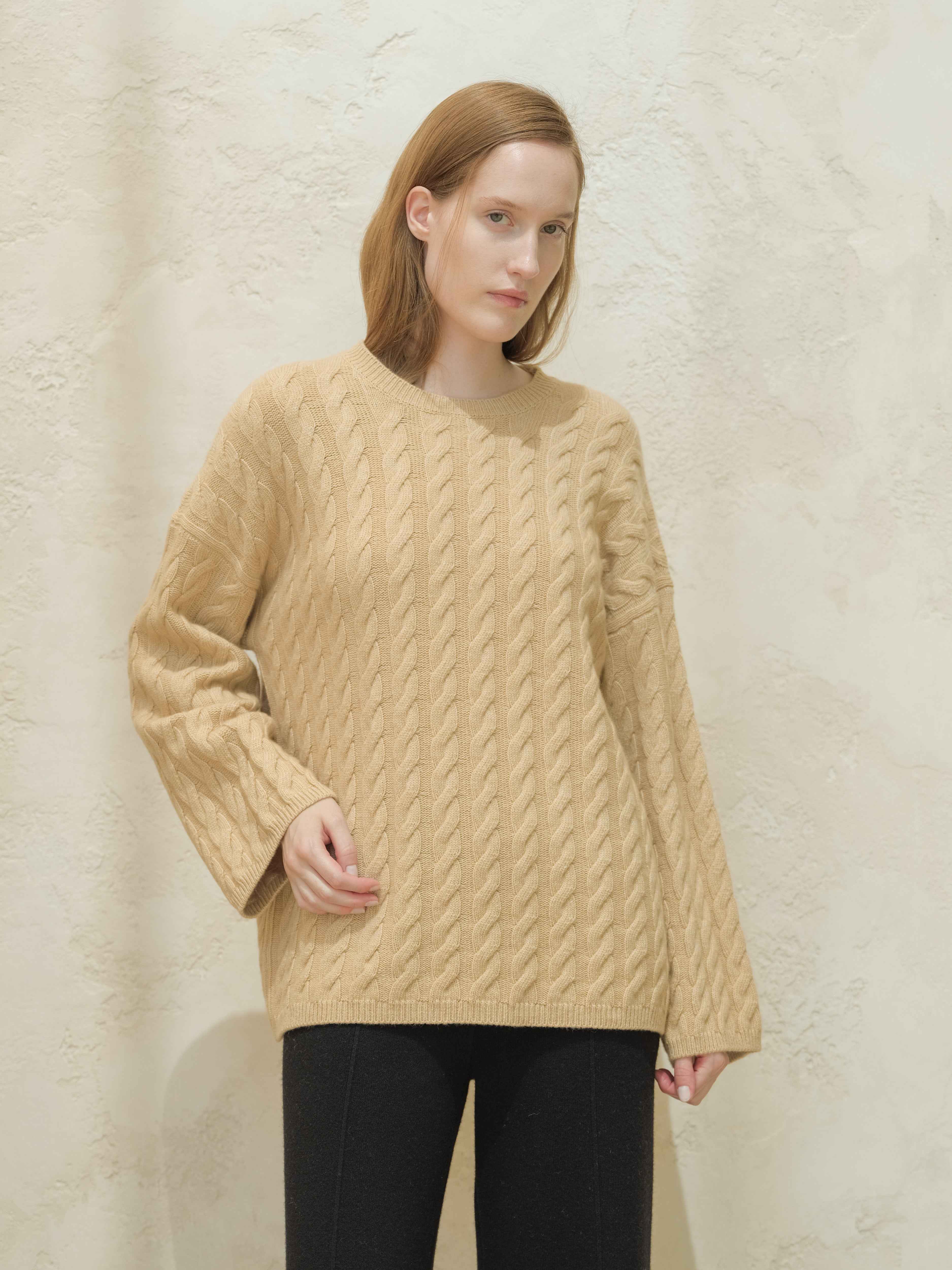 Maxi Cable-Knit Sweater in Cashmere Mix