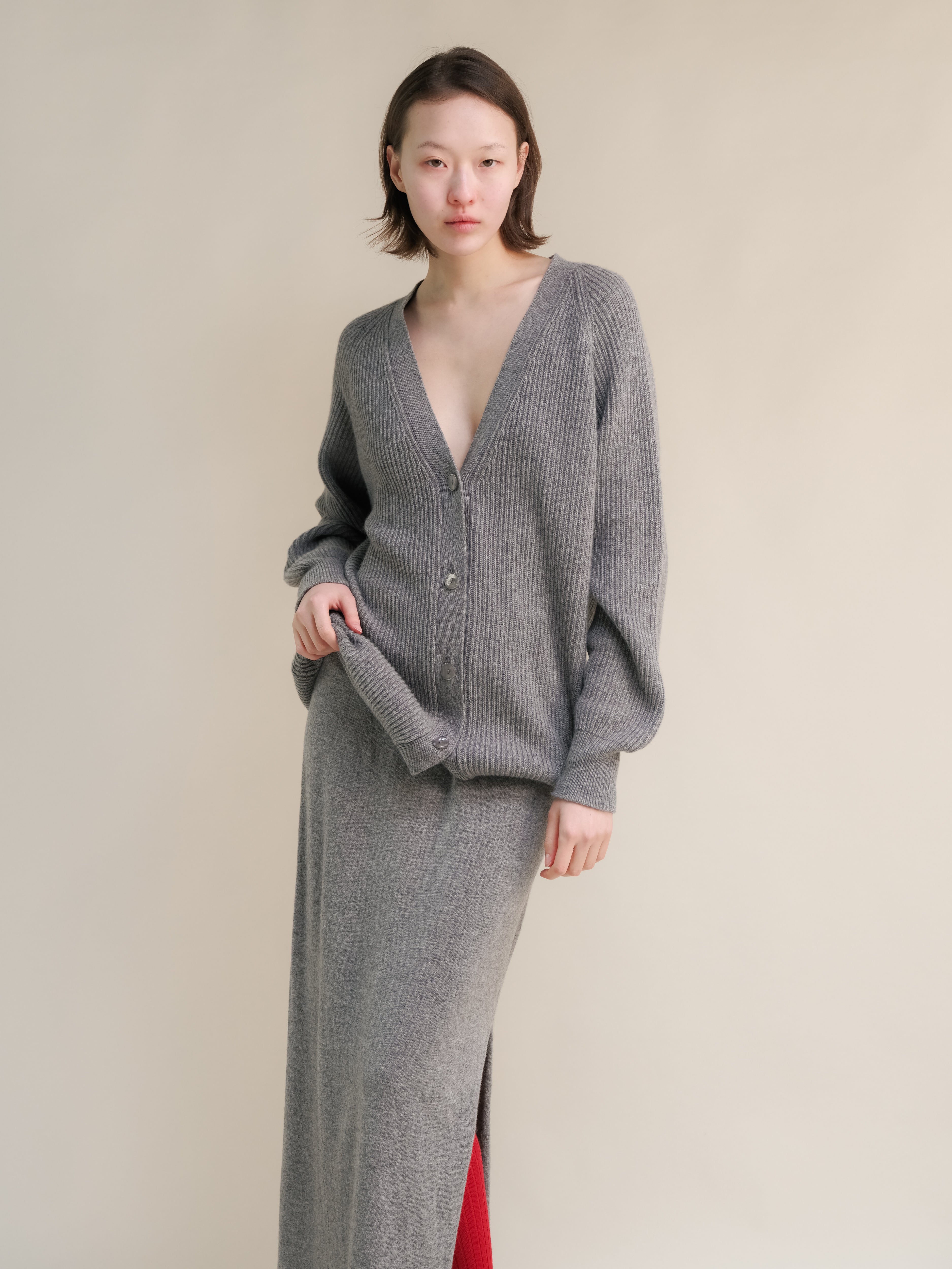 Cardigan lungo a coste in misto cashmere
