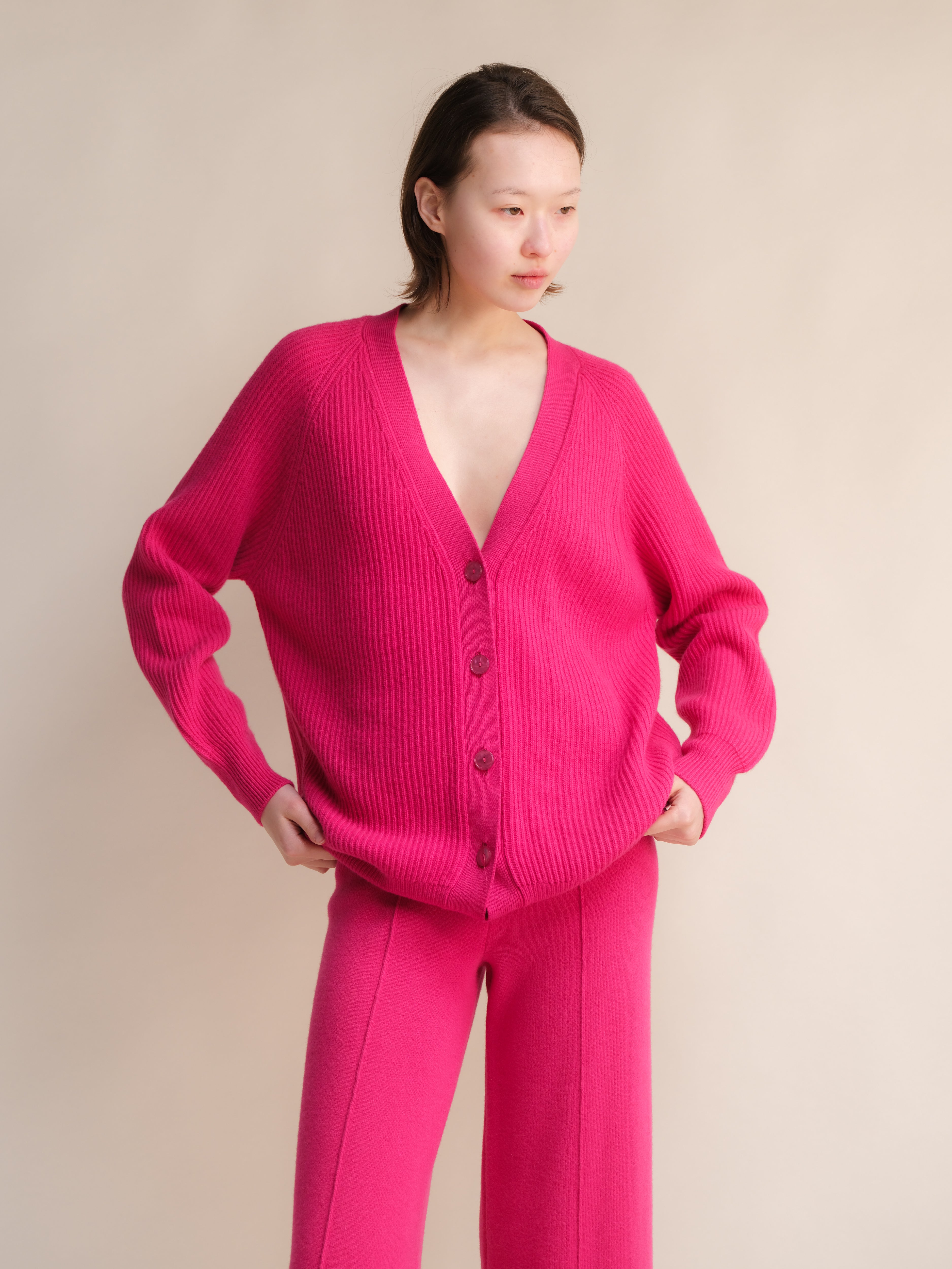 Cardigan lungo a coste in misto cashmere