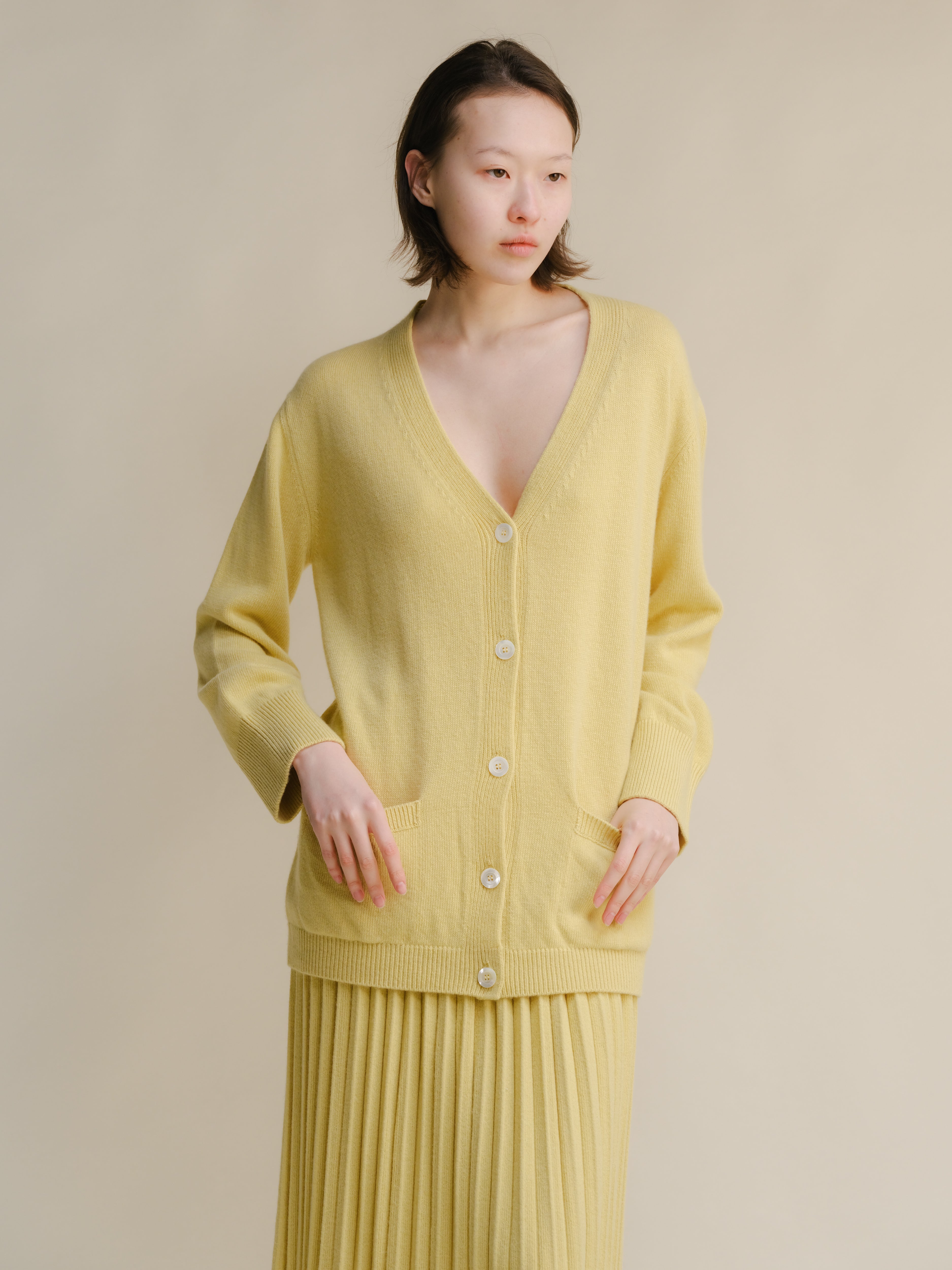 Cardigan maxi con scollo a V in misto cashmere