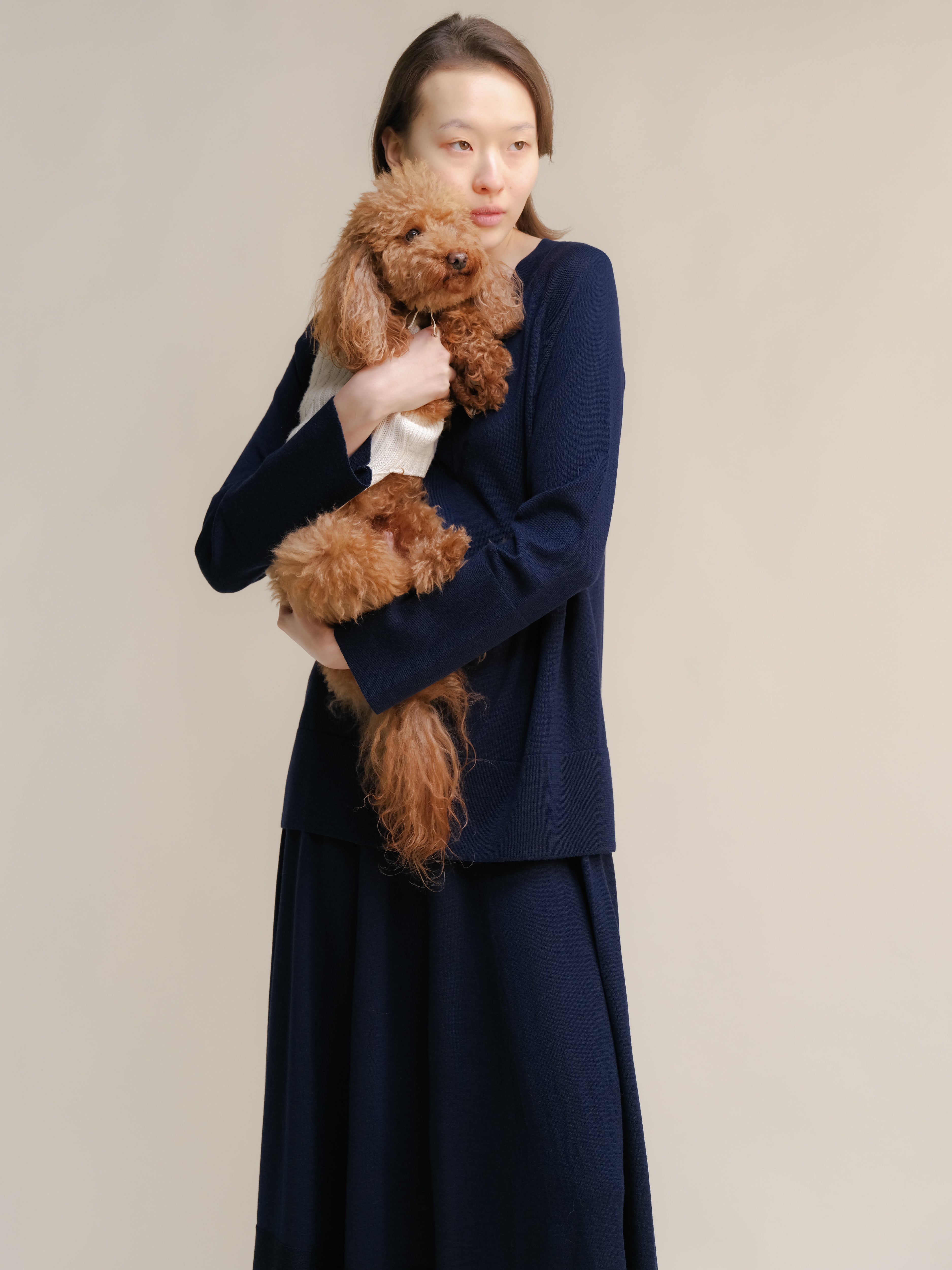 Maglione maxi con scollo a V in lana merino extrafine