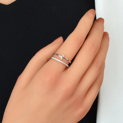 Anello con croce - Nibe Clothing