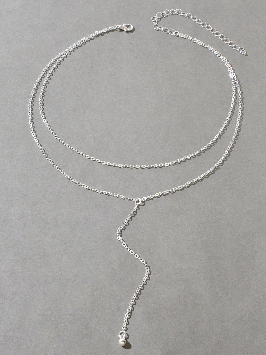 Collana con design a Y