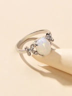 Anello con charm ovale