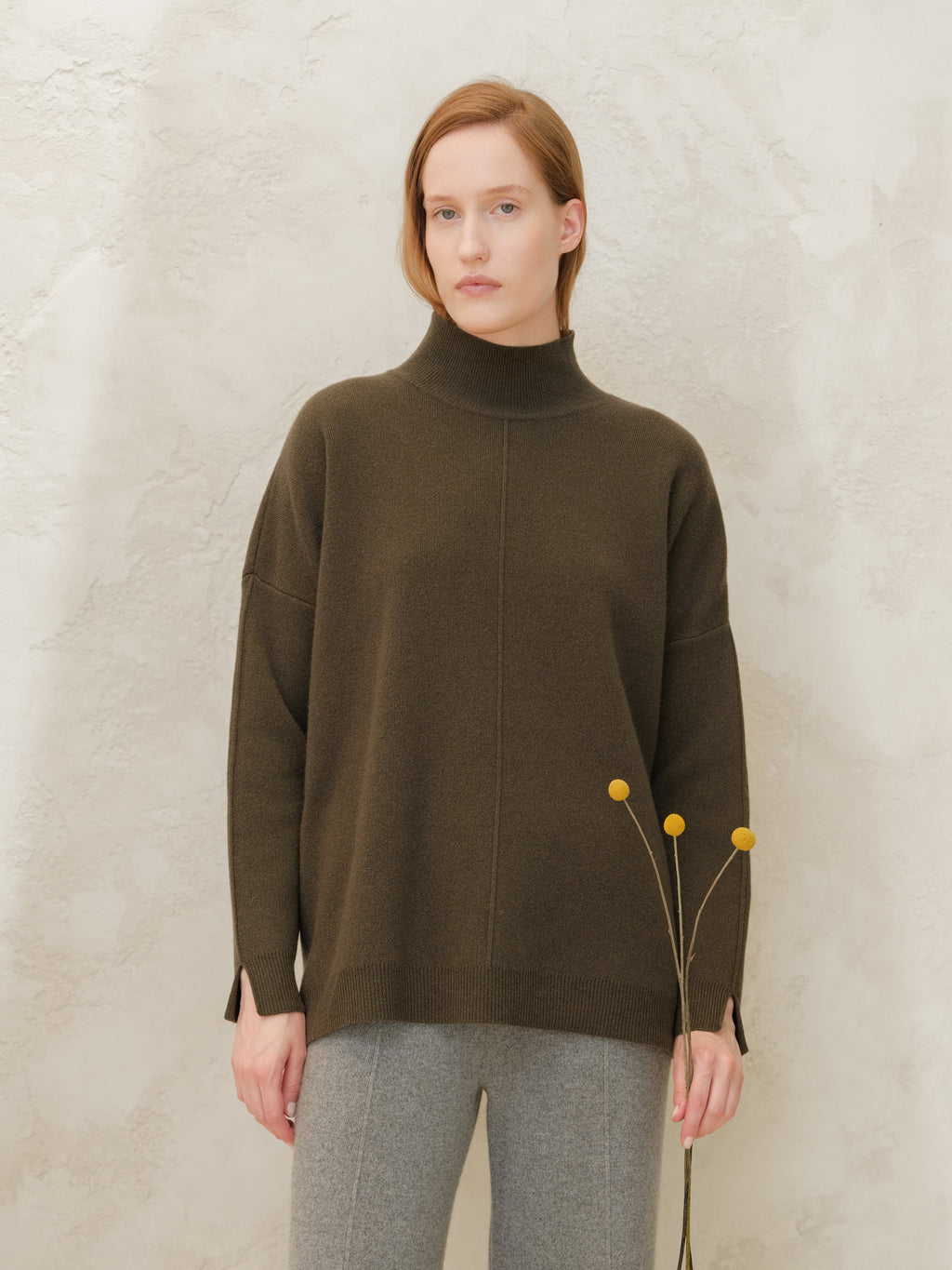 Maxi turtleneck sweater in cashmere blend