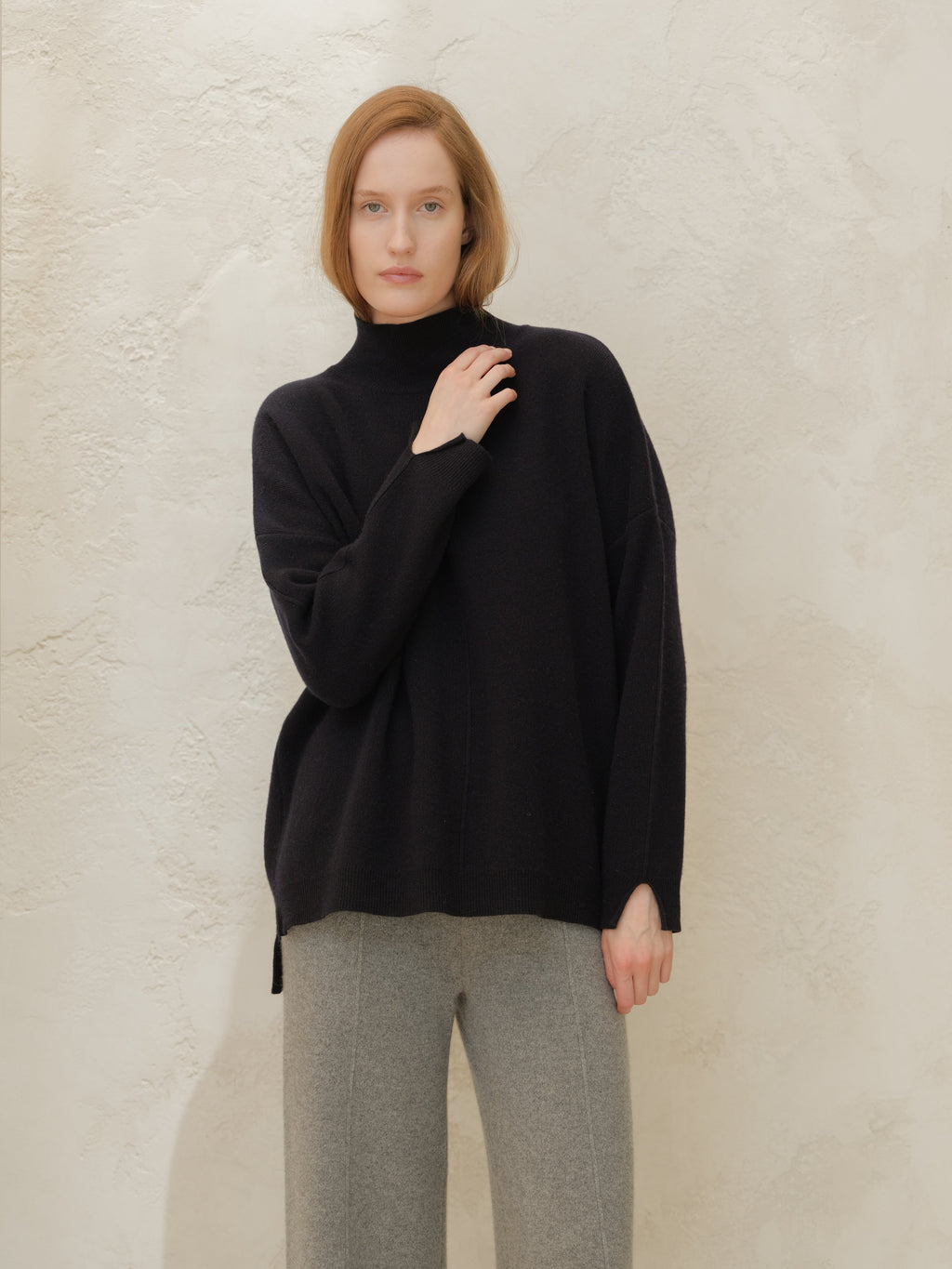 Maxi turtleneck sweater in cashmere blend