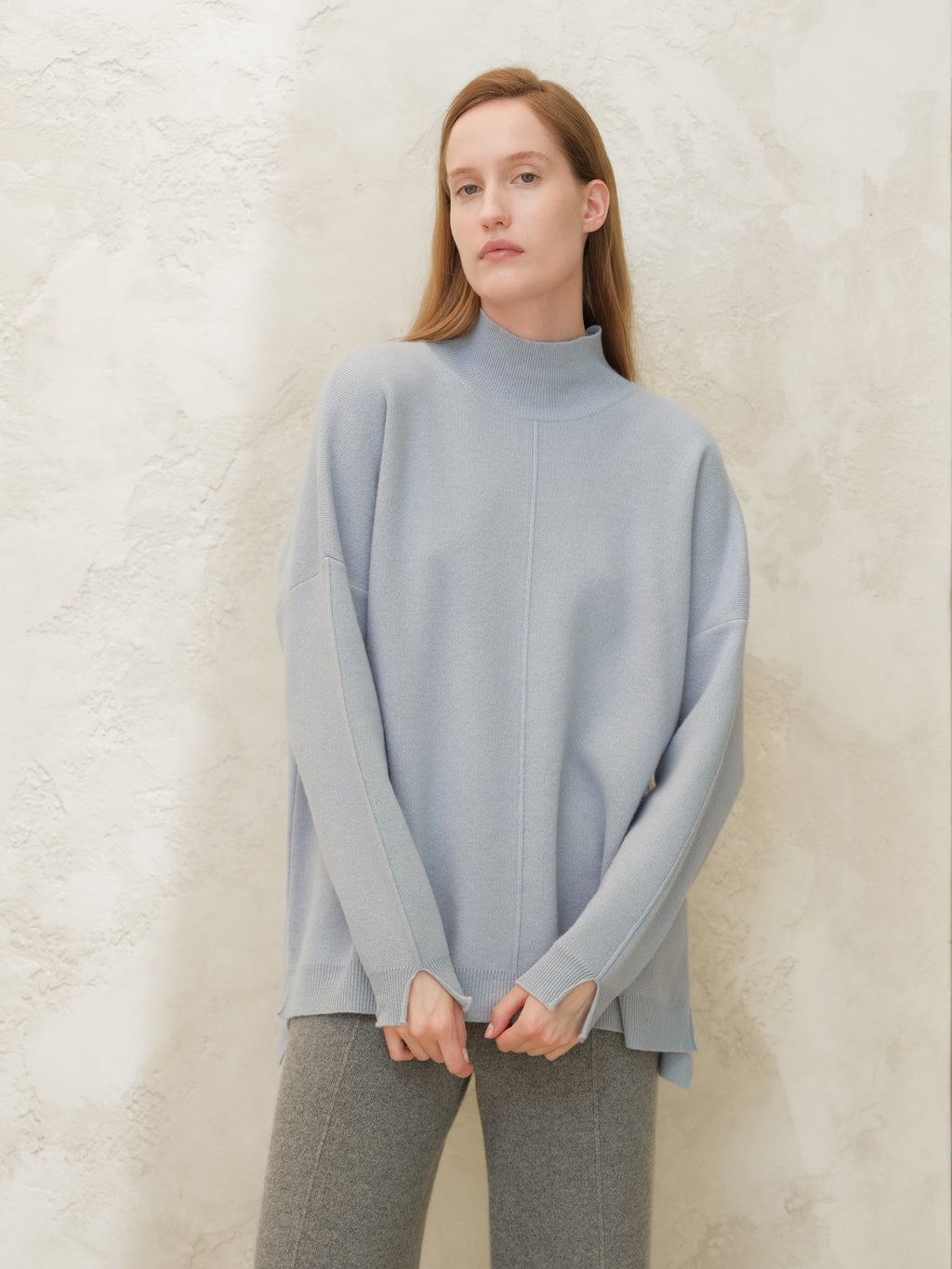 Maxi turtleneck sweater in cashmere blend