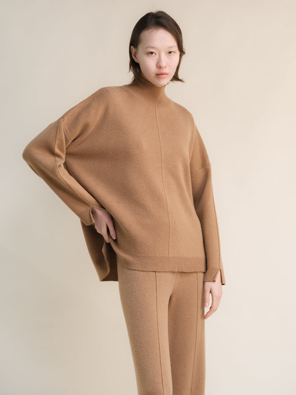 Maxi turtleneck sweater in cashmere blend