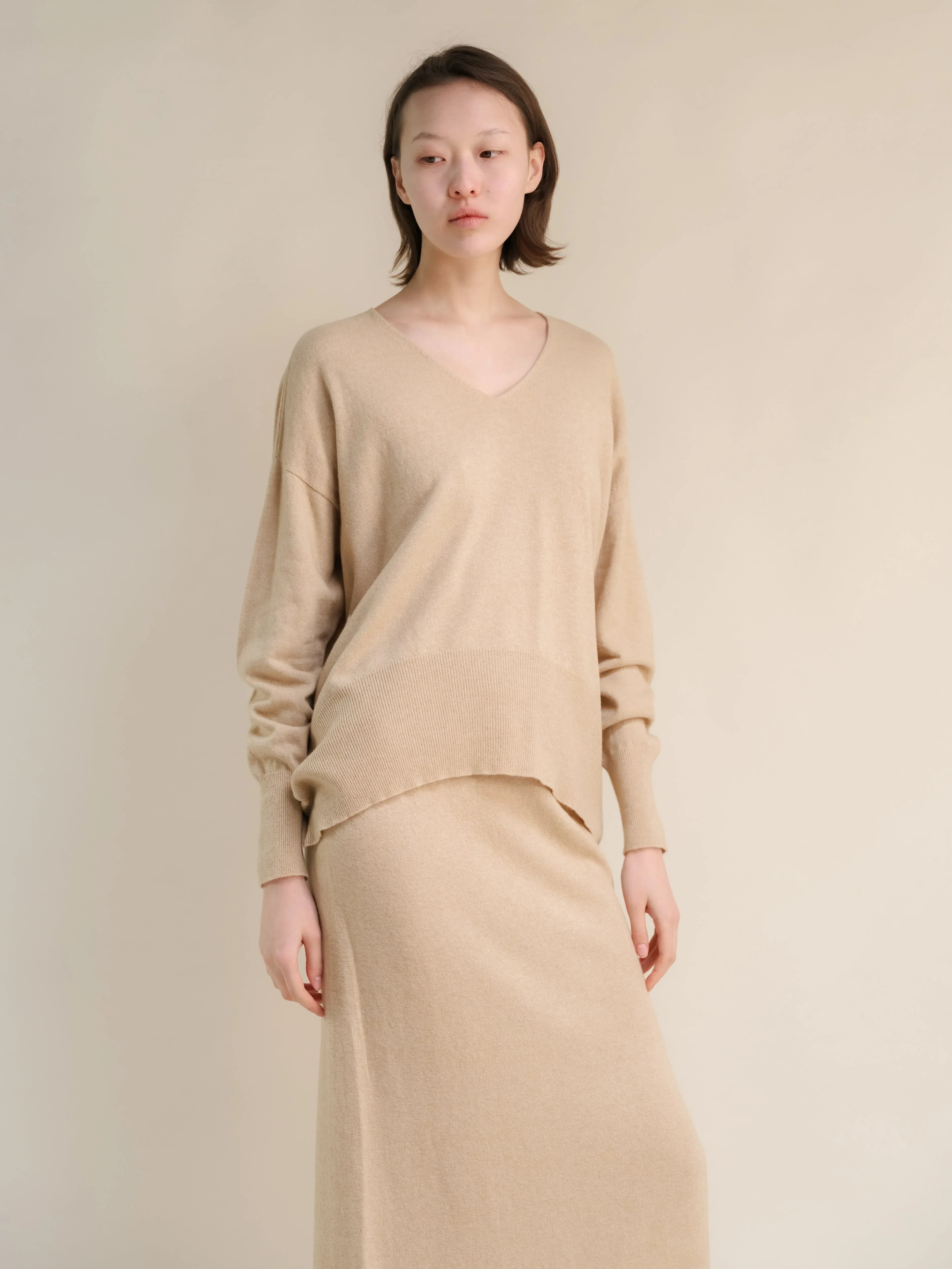 Maglione Cashmere Mix Maxi V-Neck - Nibe Clothing