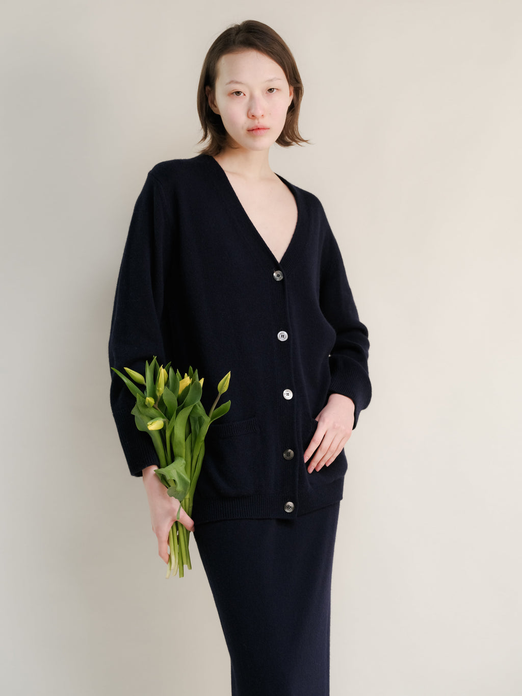 Maxi cardigan with V-neck in cashmere blend