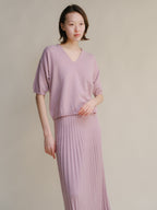 T-shirt in misto cashmere con scollo a V (3D-Knit)