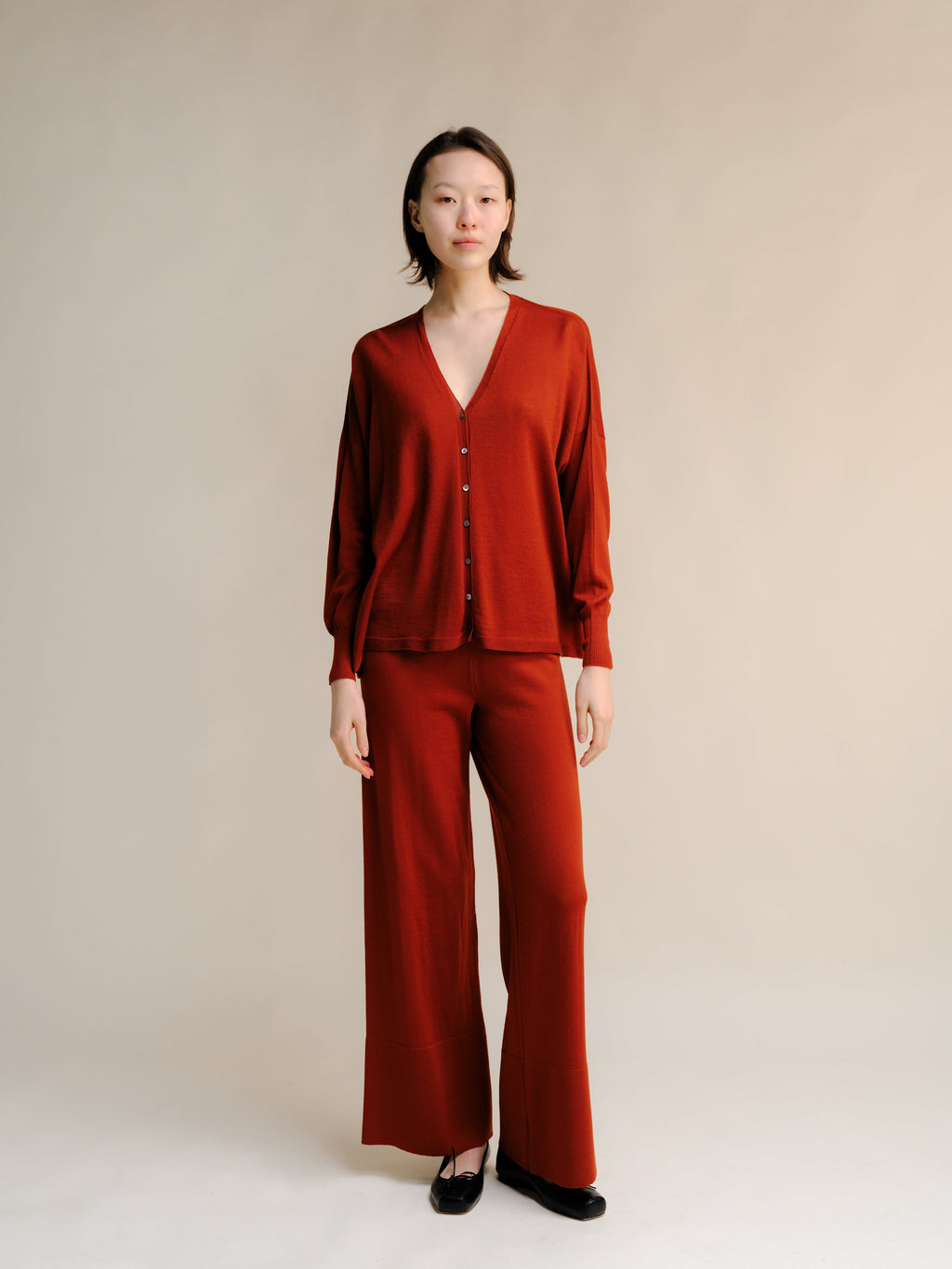 Cardigan oversize con scollo a V in lana merino extrafine (3D-Knit)