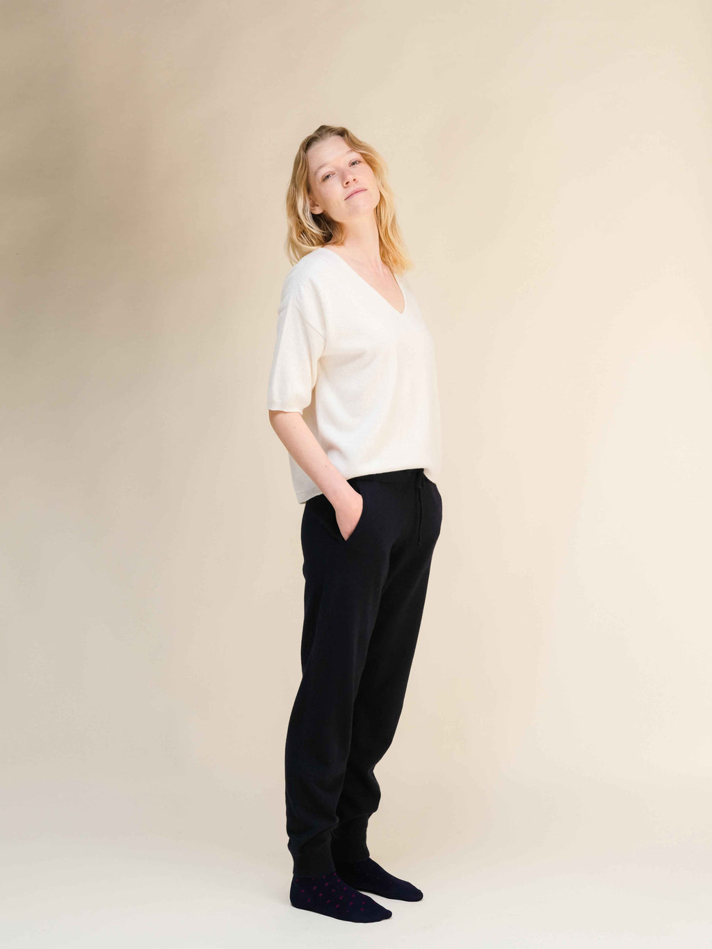Cashmere Mix V-Neck T-Shirt (3D-Knit)