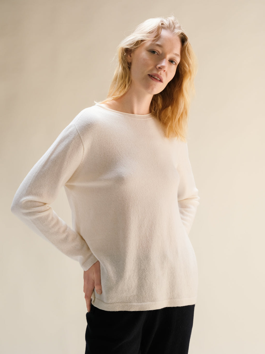 Cashmere Mix Crewneck with Curl Detail(3D-Knit)