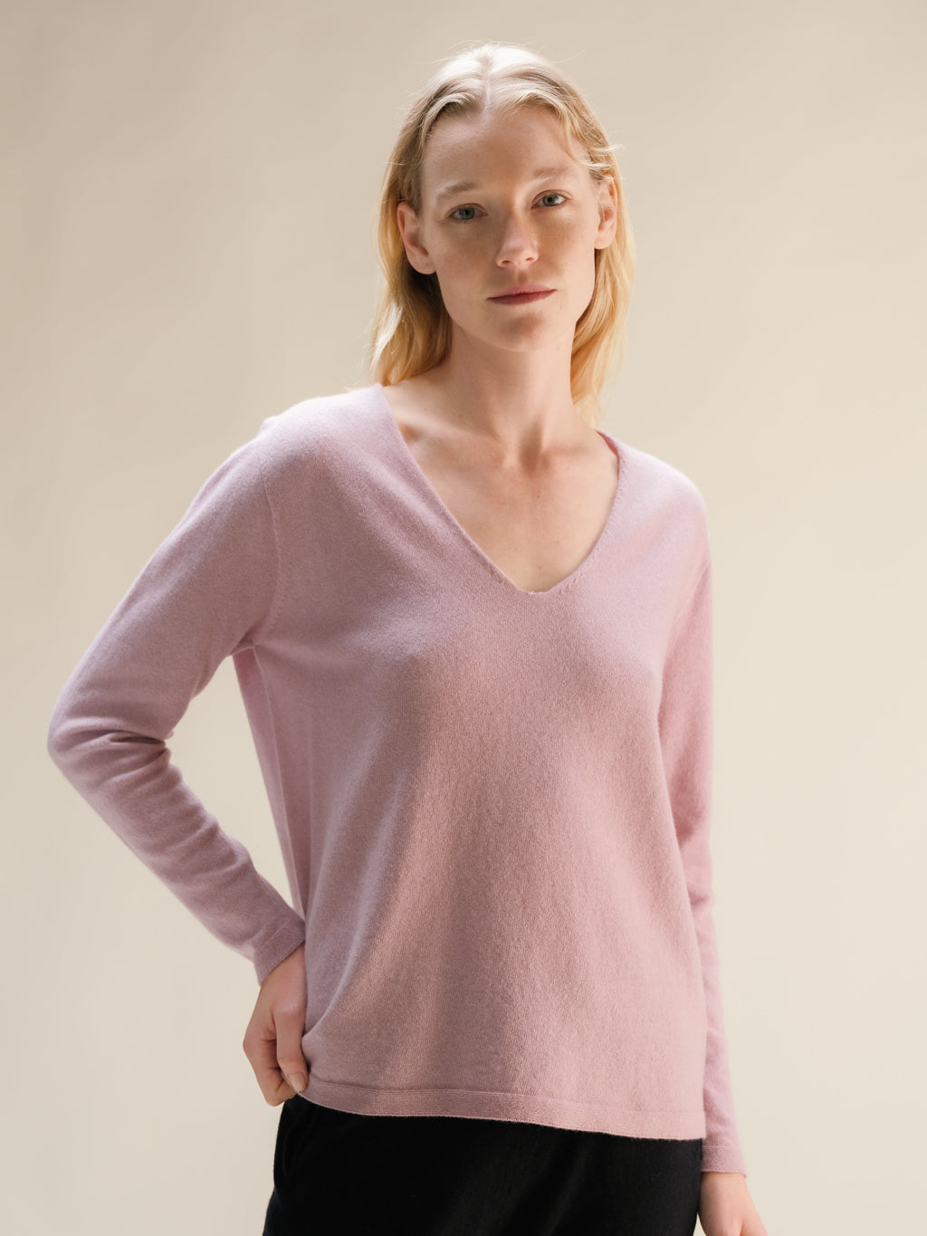 Maglione a V in misto cashmere (3D-Knit)