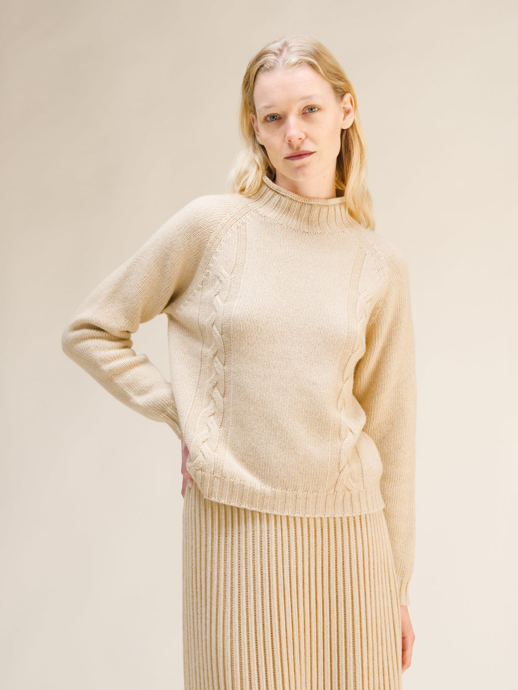 “Ricciolo” cable-knit sweater in cashmere blend (3D-Knit)