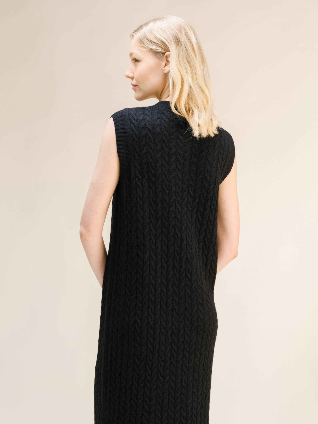 Cashmere Mix Sleeveless Cable Knit Dress