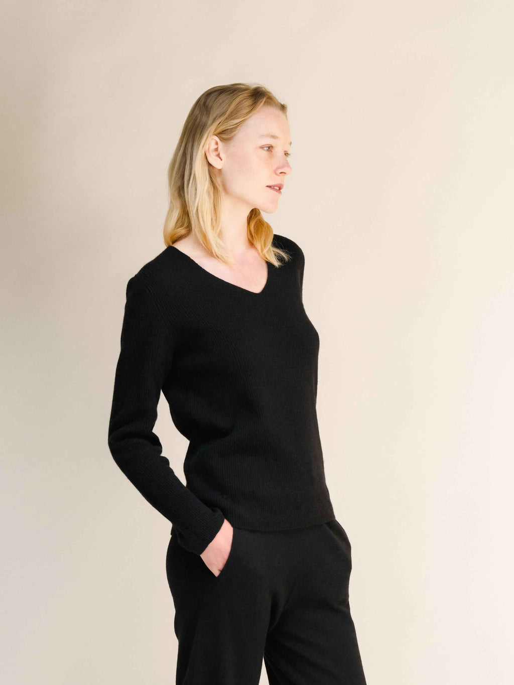 Cashmere Mix Full Ribbed V-Neck