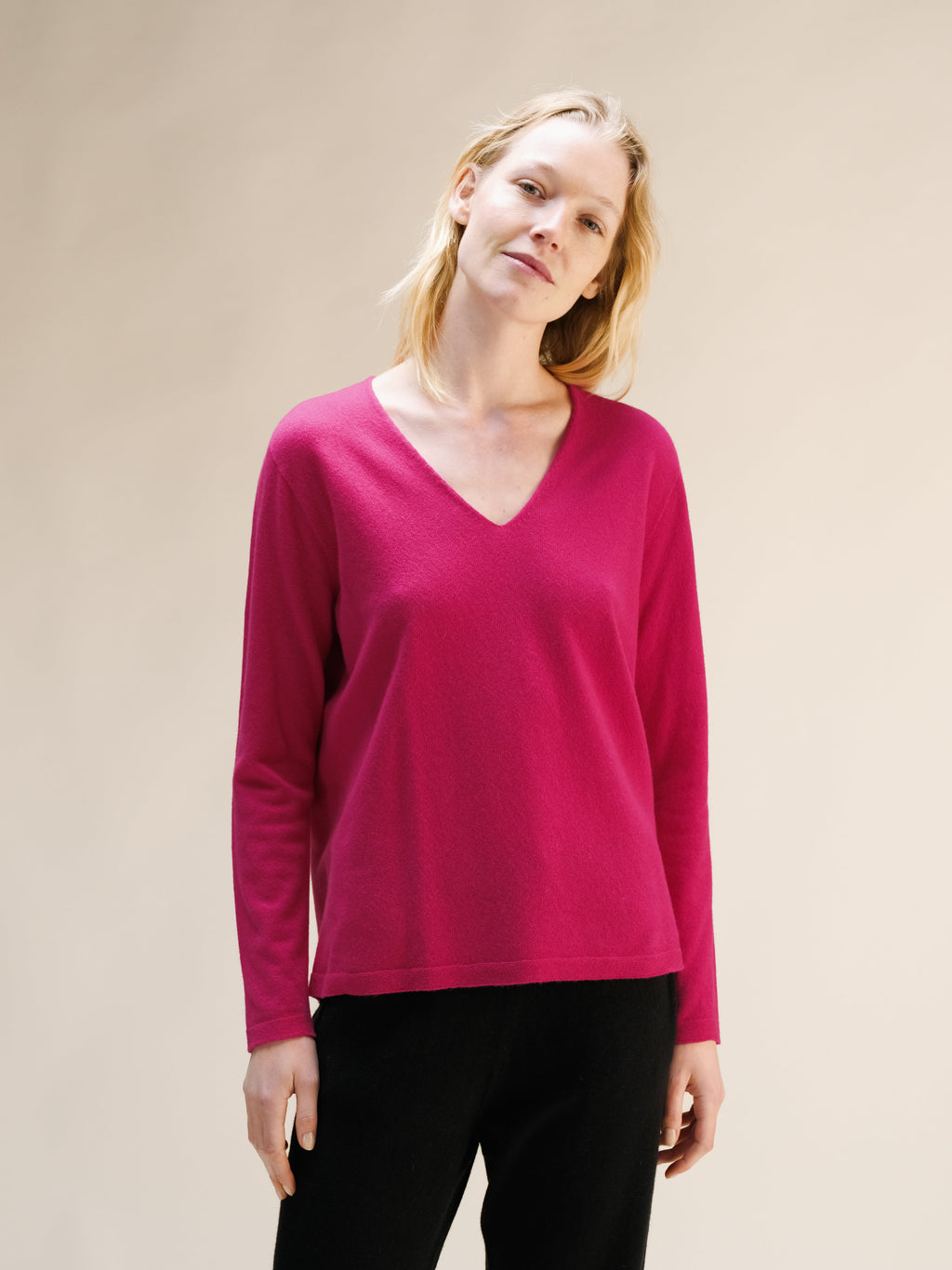Maglione a V in misto cashmere (3D-Knit)