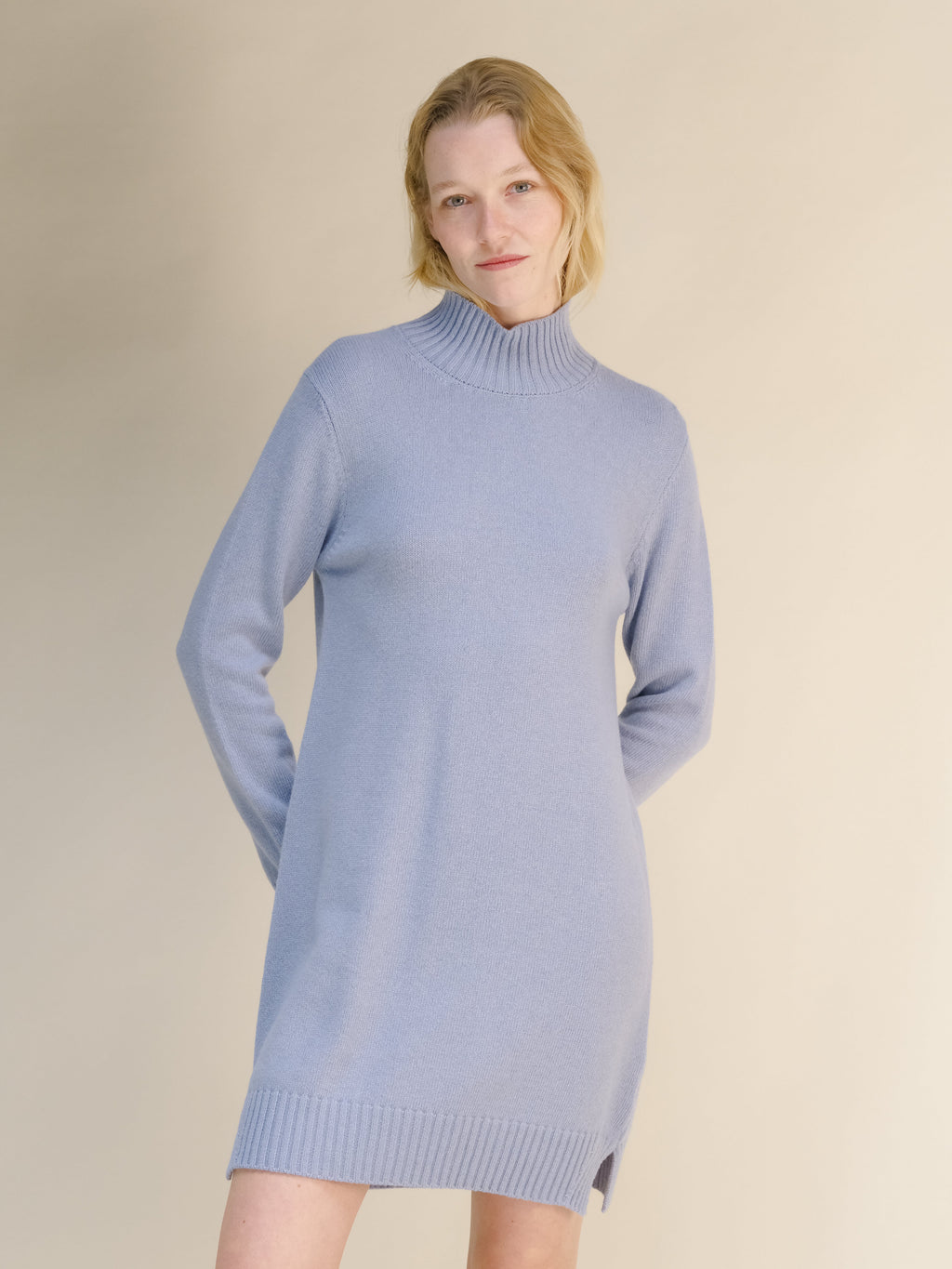 Abito midi a collo alto in misto cashmere
