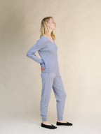 Maglione a coste con scollo a V in misto cashmere