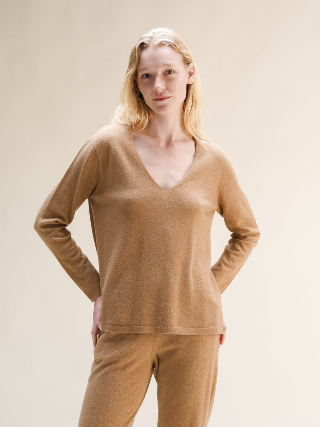 Maglione a V in misto cashmere (3D-Knit)