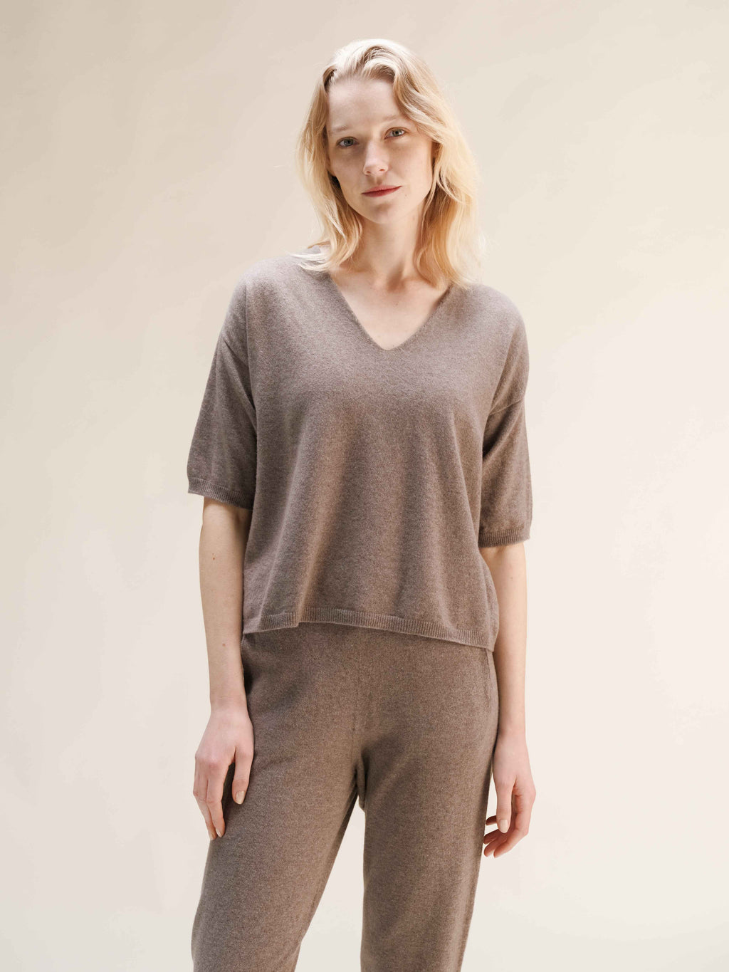 Cashmere Mix V-Neck T-Shirt (3D-Knit)
