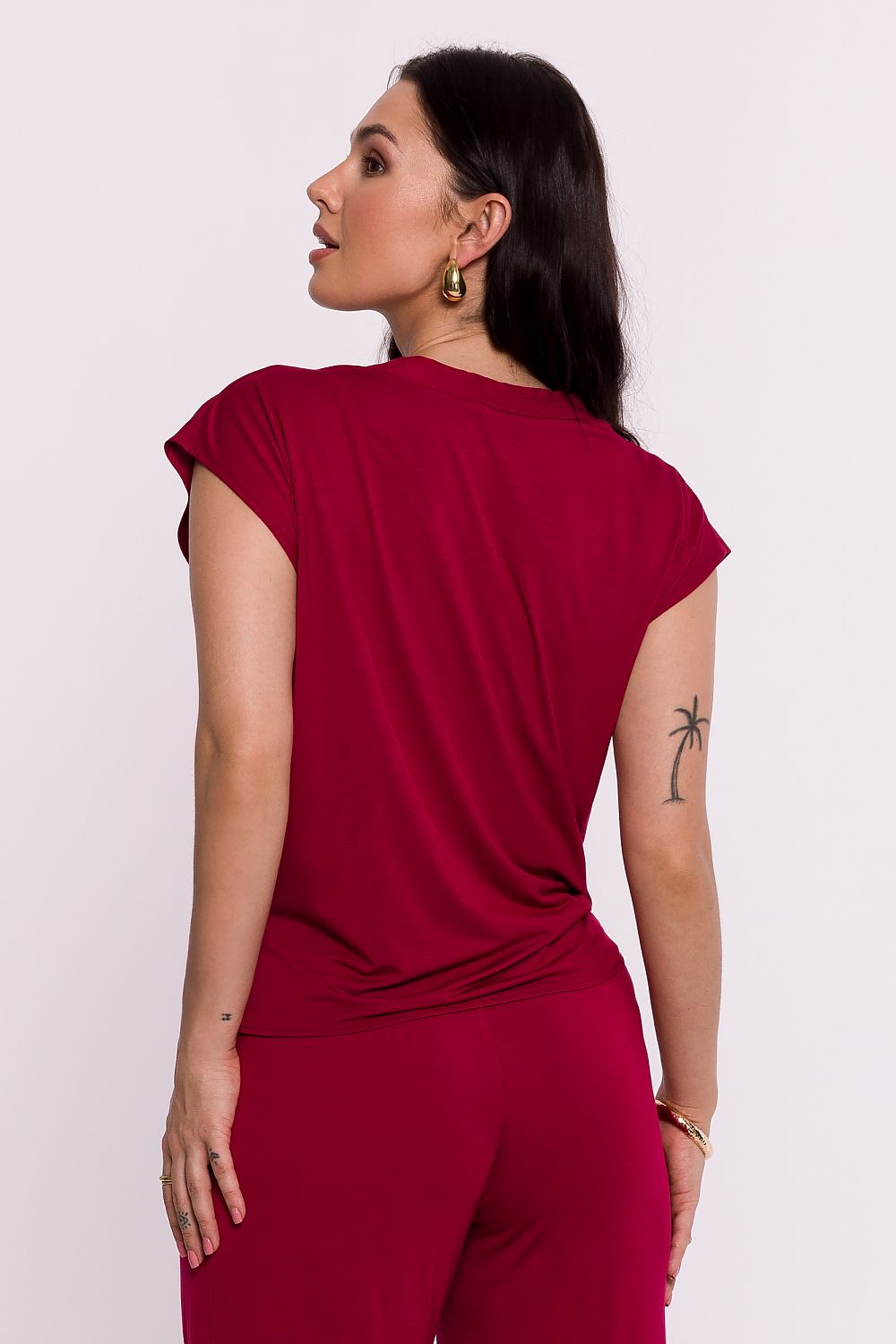 Blusa con scollo a V - Nibe Clothing