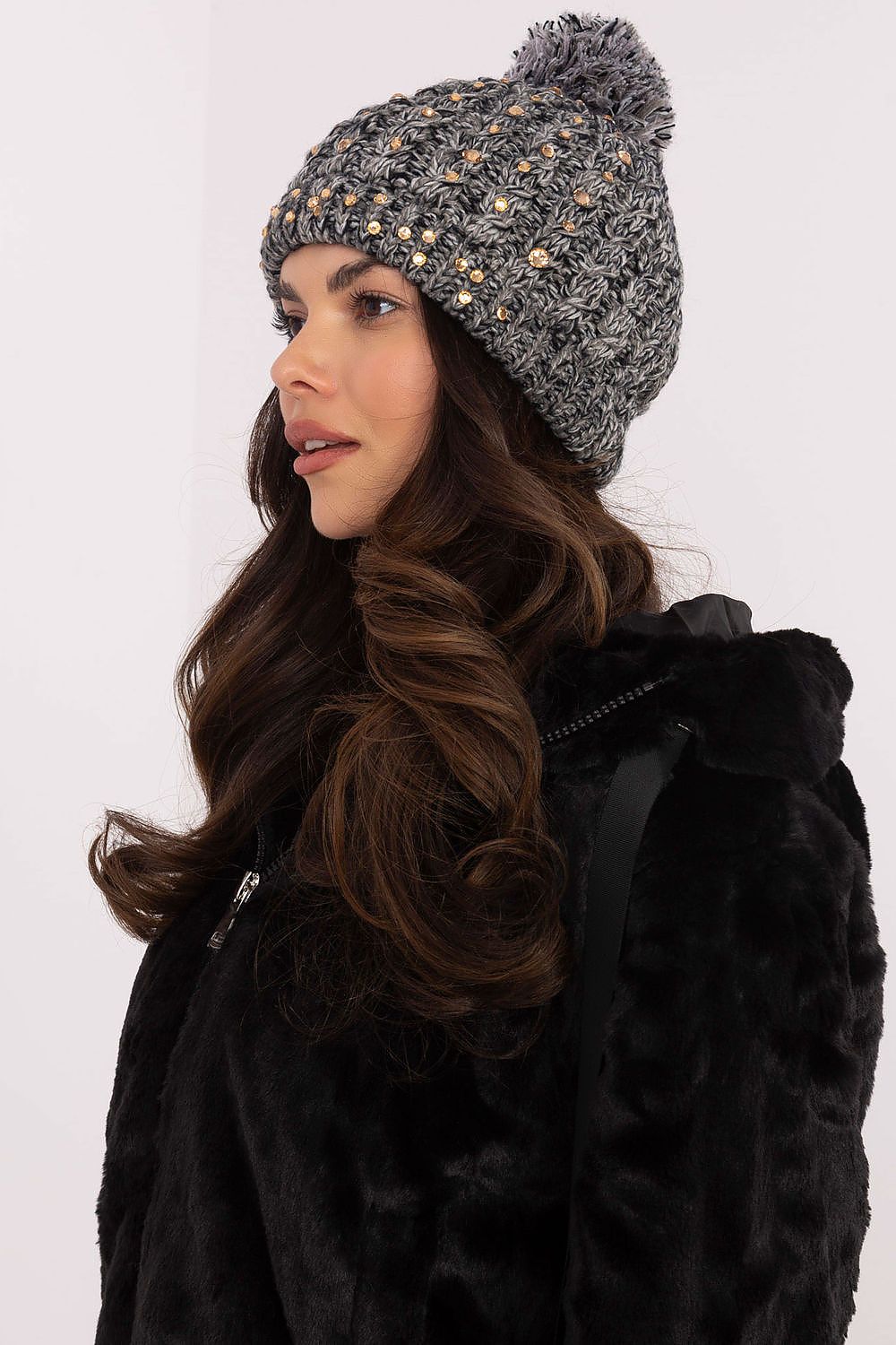 Berretto con pom-pom - Nibe Clothing