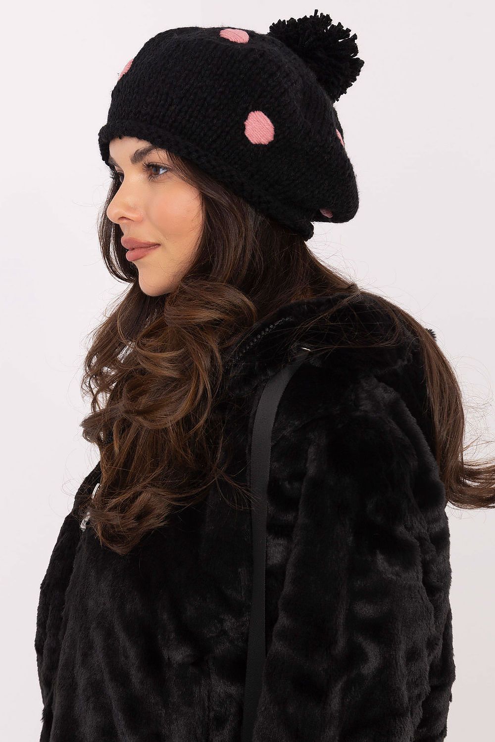 Berretto con pom-pom - Nibe Clothing