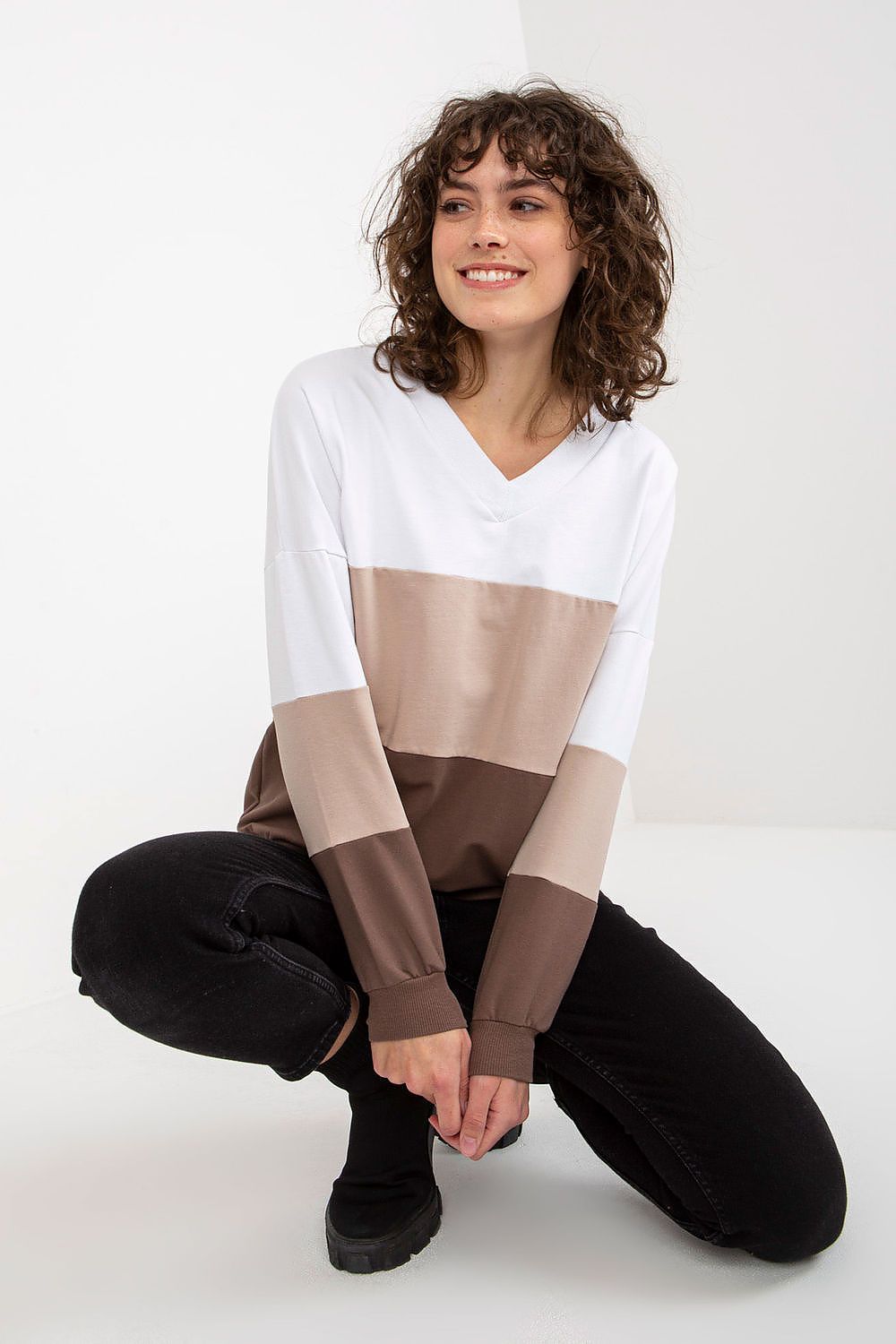 Felpa con scollo a V - Nibe Clothing